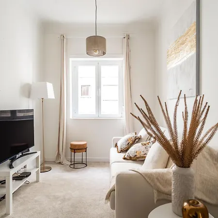 Akicity Graca Charm Лиссабон